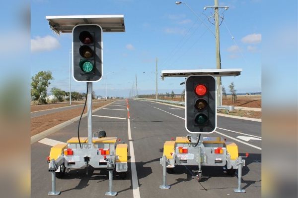 Portable Traffic Lights For Hire And Set Up